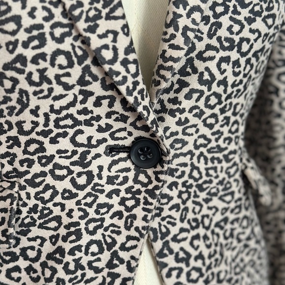 INC International Concepts Black and Cream Blazer with Animal Print (740) - Picture 8 of 13